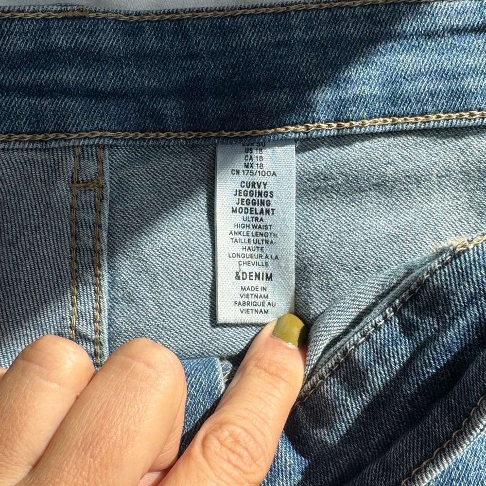 H&M Women’s Jeans Size 18 Curvy Jeggings